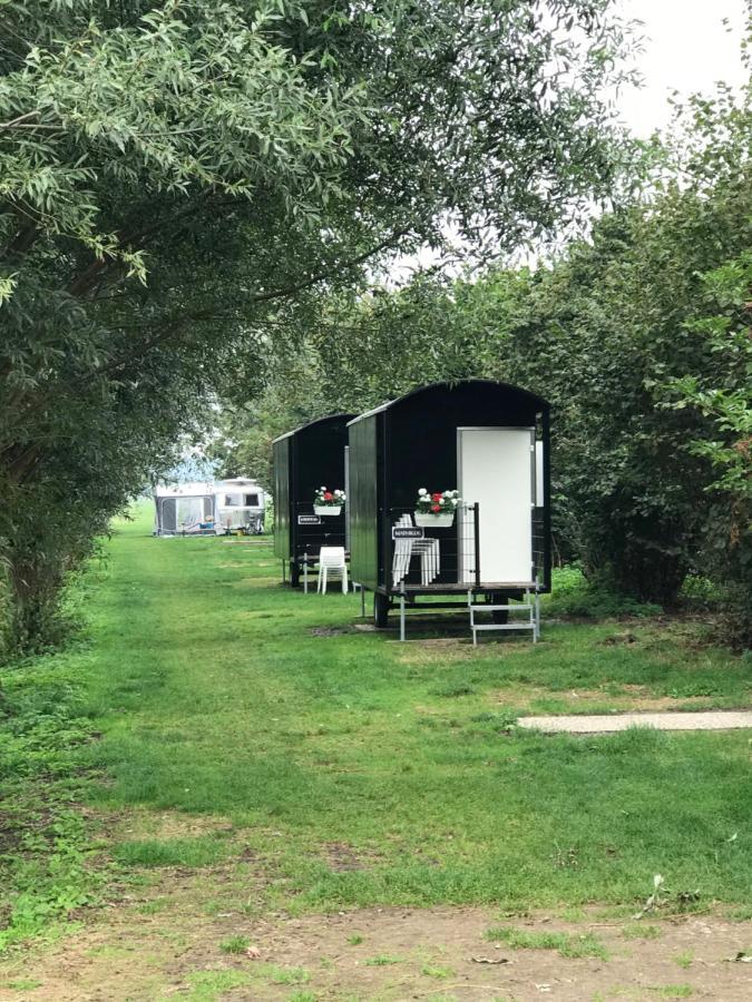 Leimuiden Herberg Boerderij De Straat-Hof Bed & Breakfast エクステリア 写真