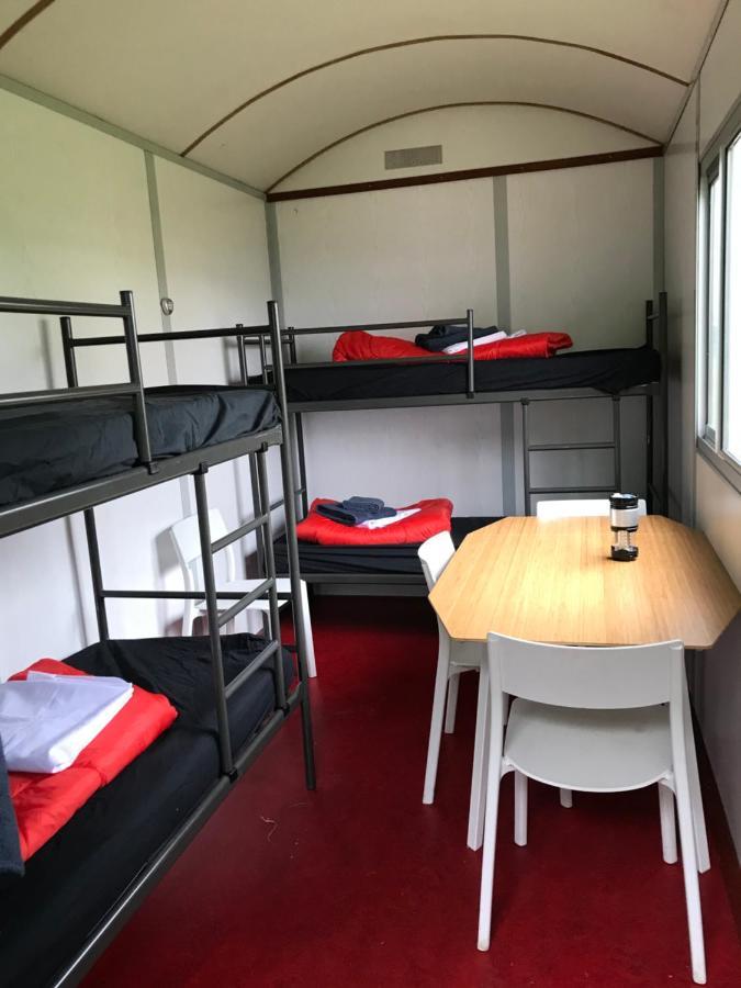 Leimuiden Herberg Boerderij De Straat-Hof Bed & Breakfast エクステリア 写真